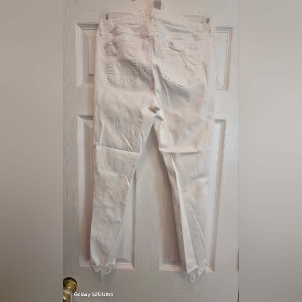 Cello White Ripped Skinny Jeans - Picture 2 of 6